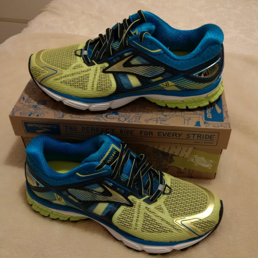Running Shoes - Brooks Ravenna 6